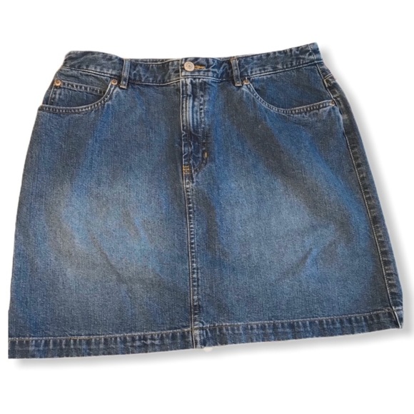 Old Navy Dresses & Skirts - OLD Navy Small Blue Jeans Denim Skirt With Pockets